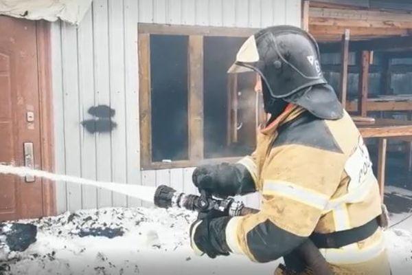 Опубликовано видео тушения пожара в Кстове 