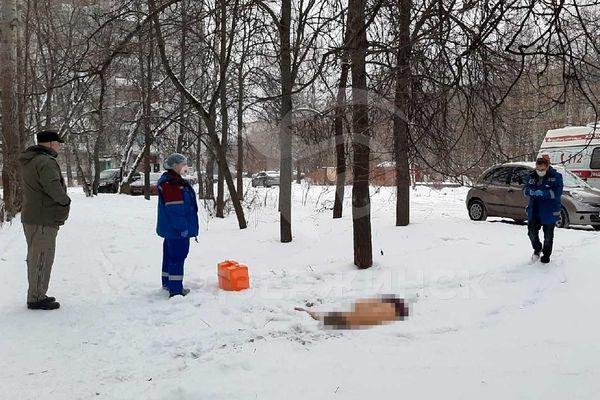 Тело мёртвого мужчины обнаружили на ул. Пожарского в Дзержинске