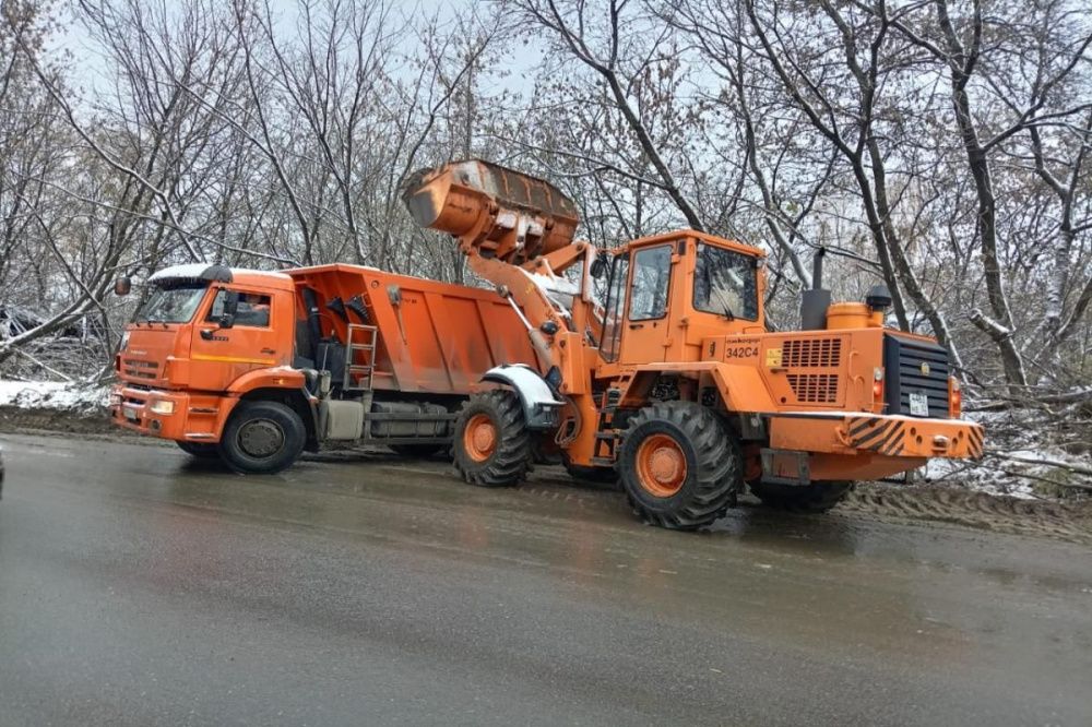 Улицы и дворы Нижнего Новгорода приводят в порядок после снегопада