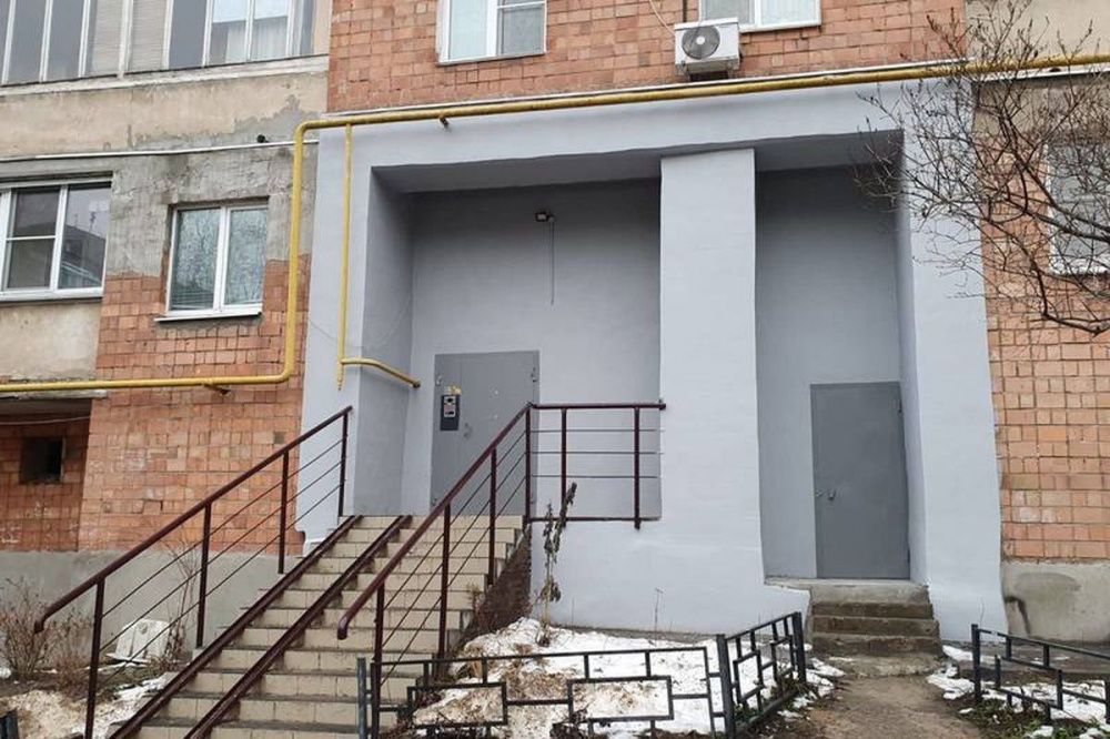 Входы в многоквартирный дом на улице Родионова отремонтировали по решению ГЖИ в Нижнем Новгороде