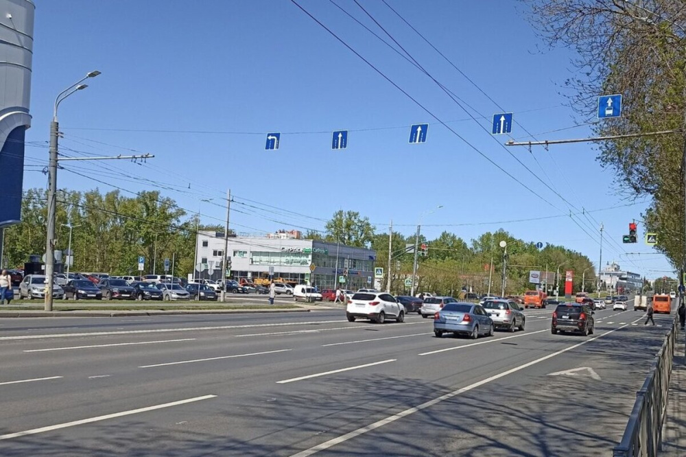 Полоса для поворота налево появилась на проспекте Гагарина у ТРЦ «Океанис»