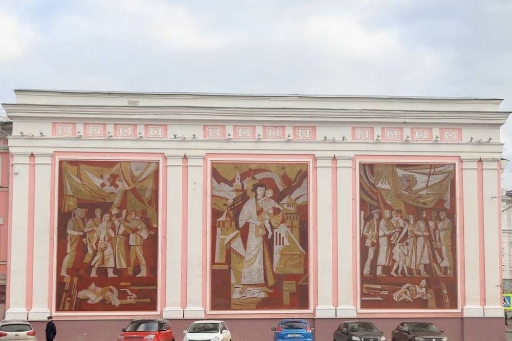 Реставрацию монументального панно «Связь времен» завершили в Нижнем Новгороде