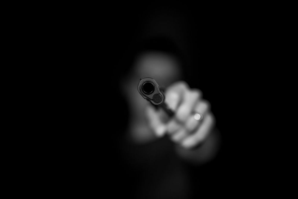 Нижегородка хочет получить компенсацию с родителей стрелявшего в нее жениха