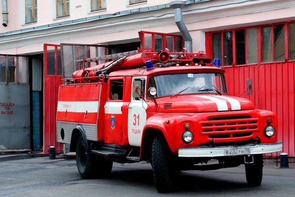 Автобус загорелся на улице Ванеева в Нижнем Новгороде 14 сентября 