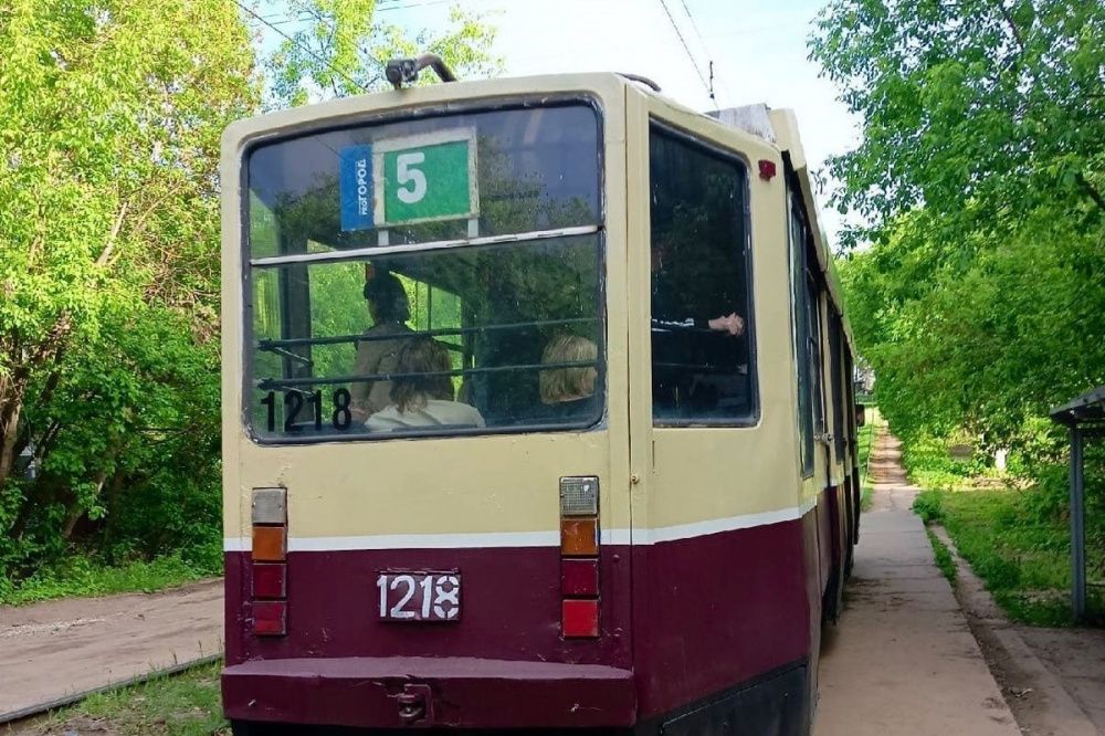 Беременную нижегородку выгнали из трамвая из-за сбоя в работе терминала