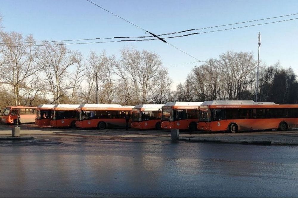 Недостаток автобусов на трех маршрутах выявили в Нижнем Новгороде