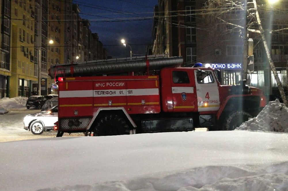 Двух детей и взрослого спасли при пожаре в Нижнем Новгороде 12 января