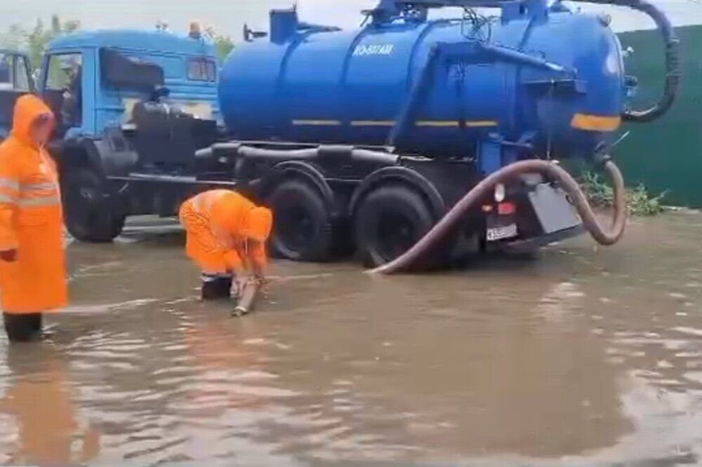 Фото Почти 15 тысяч кубометров воды откачали с улиц Нижнего Новгорода 10 июля - Новости Живем в Нижнем