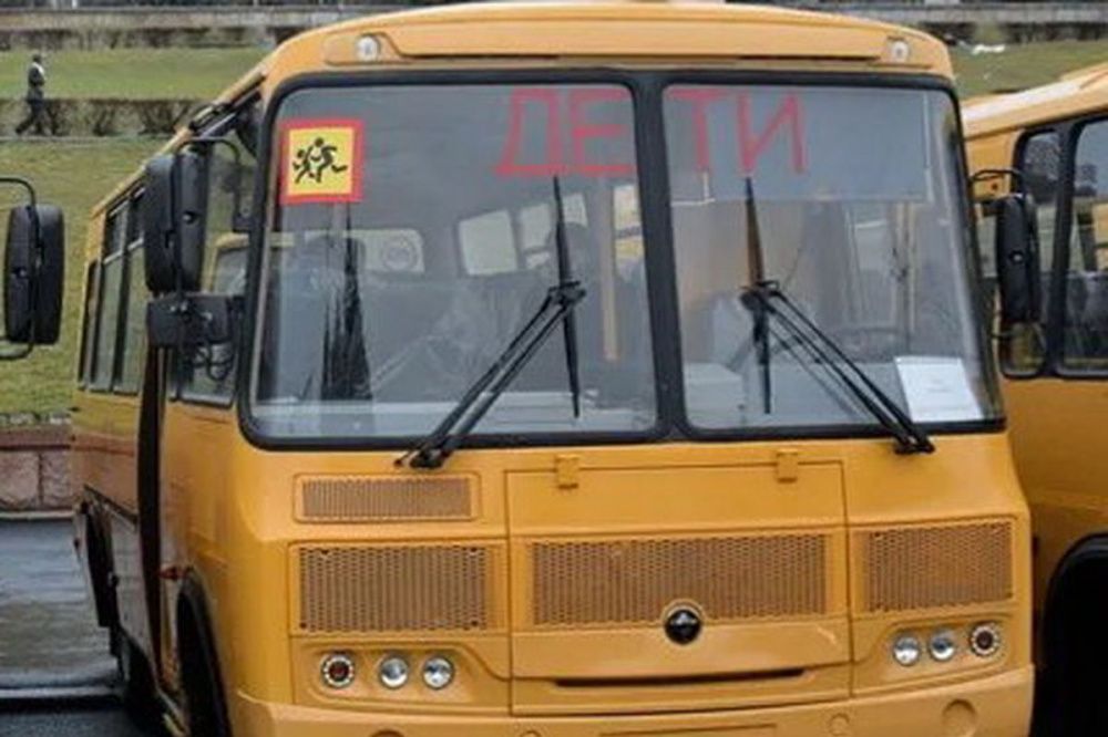 Школьников в Дзержинске перевели на дистанционную учёбу из-за нехватки автобусов