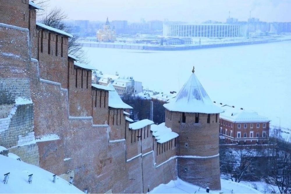 Фото Рабочие приступили к монтажу рельсового хода для фуникулера в Нижегородском кремле - Новости Живем в Нижнем