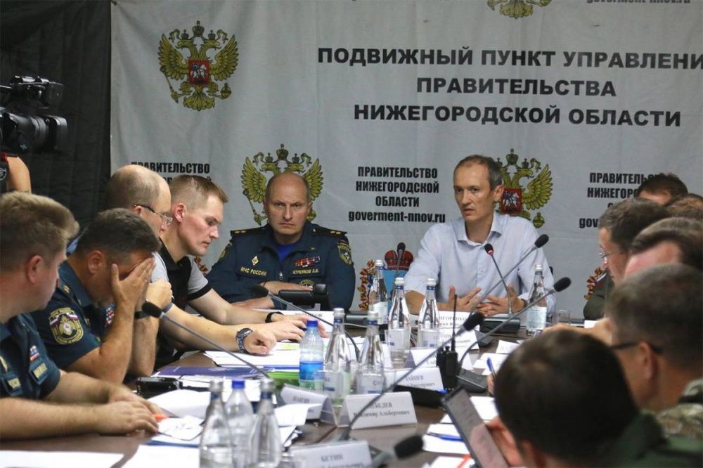 Глава МЧС Куренков оценит ситуацию с лесными пожарами в Нижегородской области