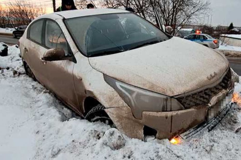 Пешеход спровоцировал аварию и сбежал с места ДТП в Дзержинске 