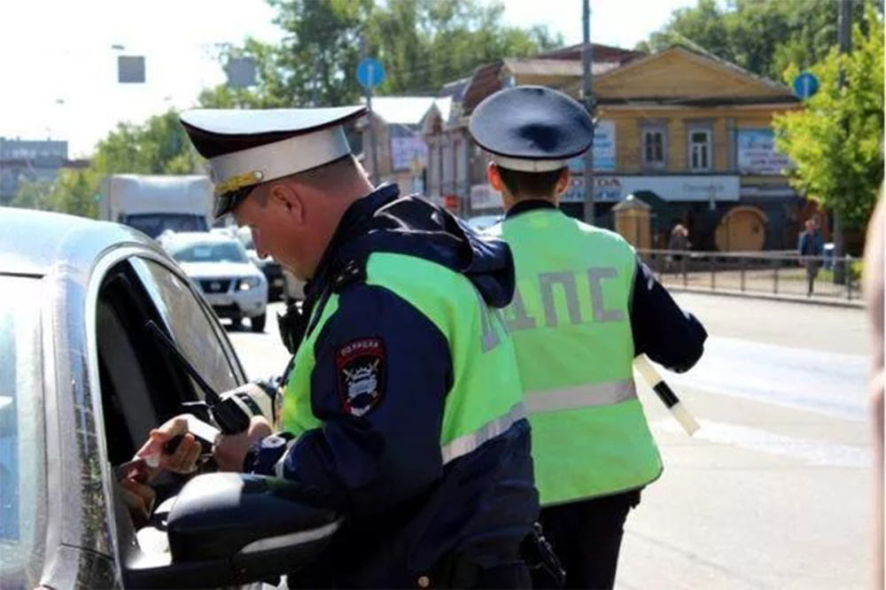 17 нижегородских водителей оштрафованы за нарушение правил тонировки стекол