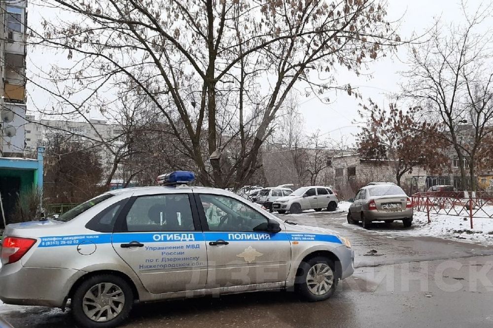 Нижегородская полиция оцепила жилой дом в Дзержинске 17 ноября