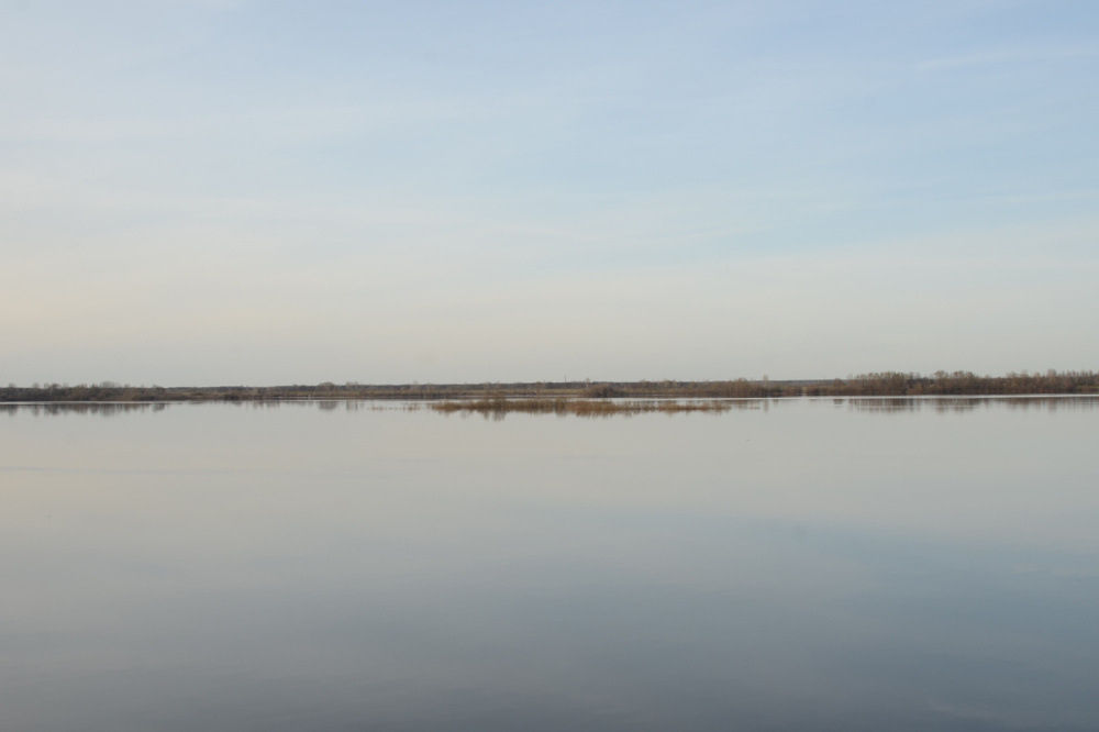 Не разошлись, как в море корабли: два судна столкнулись на Горьковском водохранилище 20 сентября