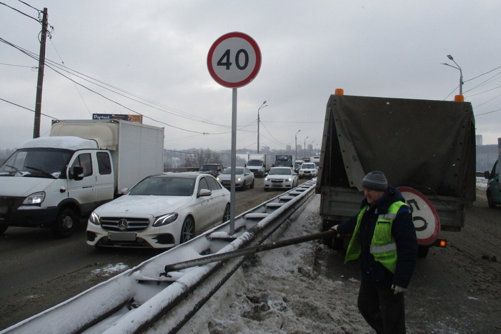 Скорость движения по Мызинскому мосту в Нижнем Новгороде снизили до 40 км/ч