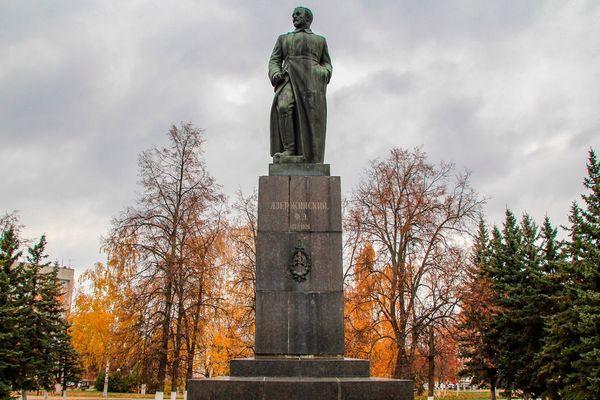 Мемориальные места в Дзержинске приведут в порядок по поручению Путина