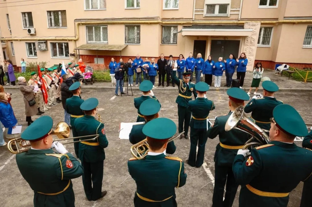 Фото Персональные парады проводят у домов нижегородских ветеранов в преддверии 9 мая - Новости Живем в Нижнем