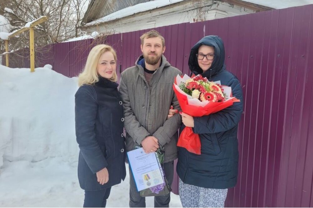 Нижегородский боец СВО получил медаль и наградные документы с ошибкой