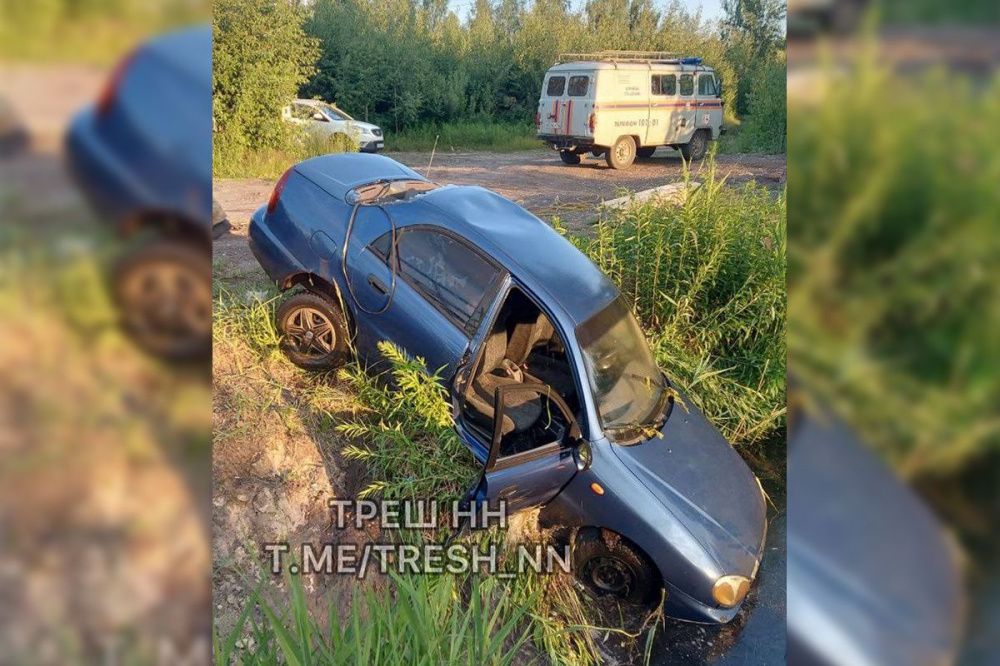 Легковой автомобиль утонул на Силикатном озере в Нижнем Новгороде