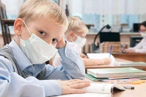 Карантин по ОРВИ и COVID-19 действует в 10% нижегородских школ и детсадов 