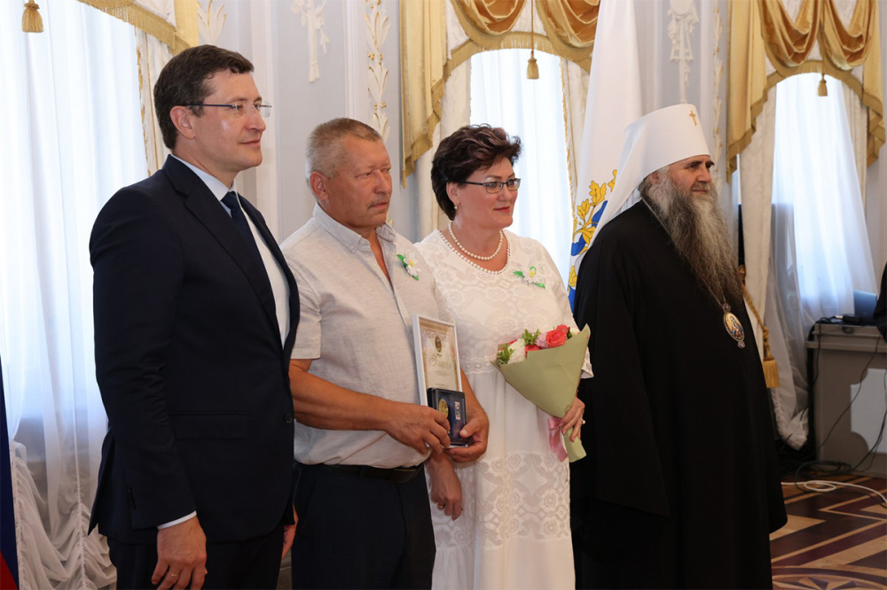 Фото 49 нижегородских супружеских пар получили медали «За любовь и верность» - Новости Живем в Нижнем