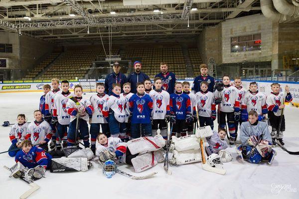 Спортсмены ХК &quot;Торпедо&quot; провели мастер-класс для юных хоккеистов в Нижнем Новгороде