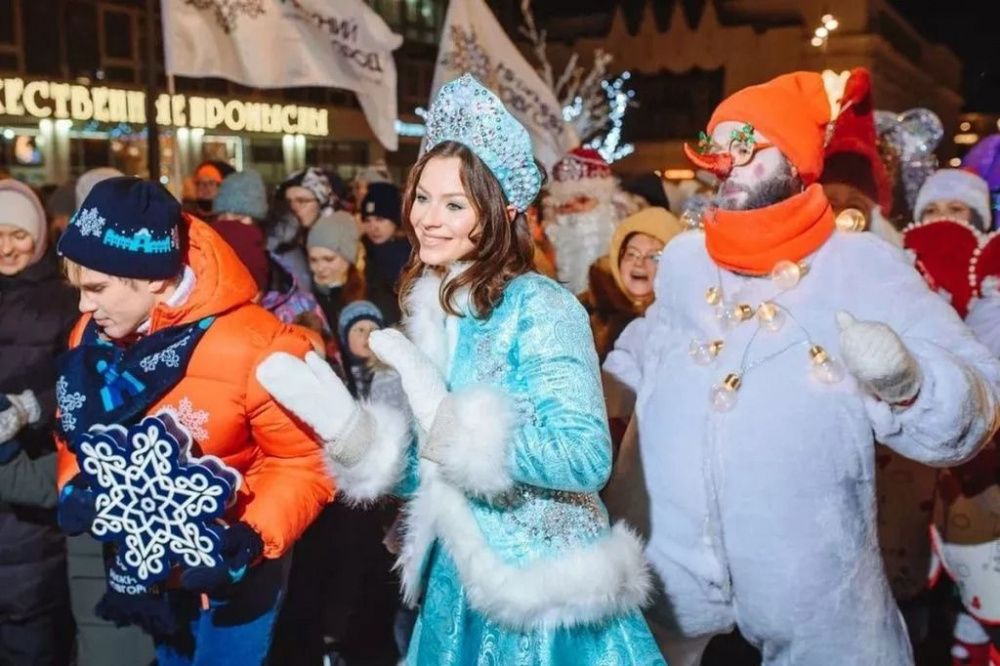 Собчак поддержала исполнение Jingle Bells на параде в Нижнем Новгороде
