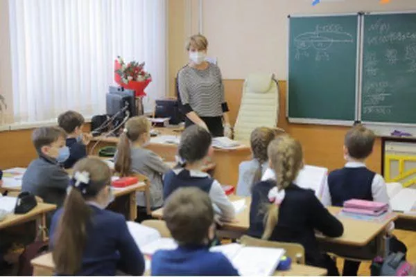 Дзержинские школы перейдут на пятидневную учебную неделю