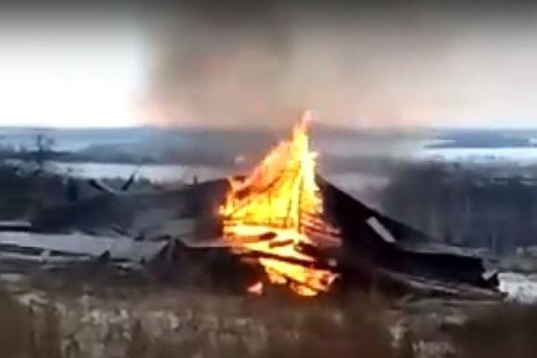 В Нижегородской области сожгли церковь