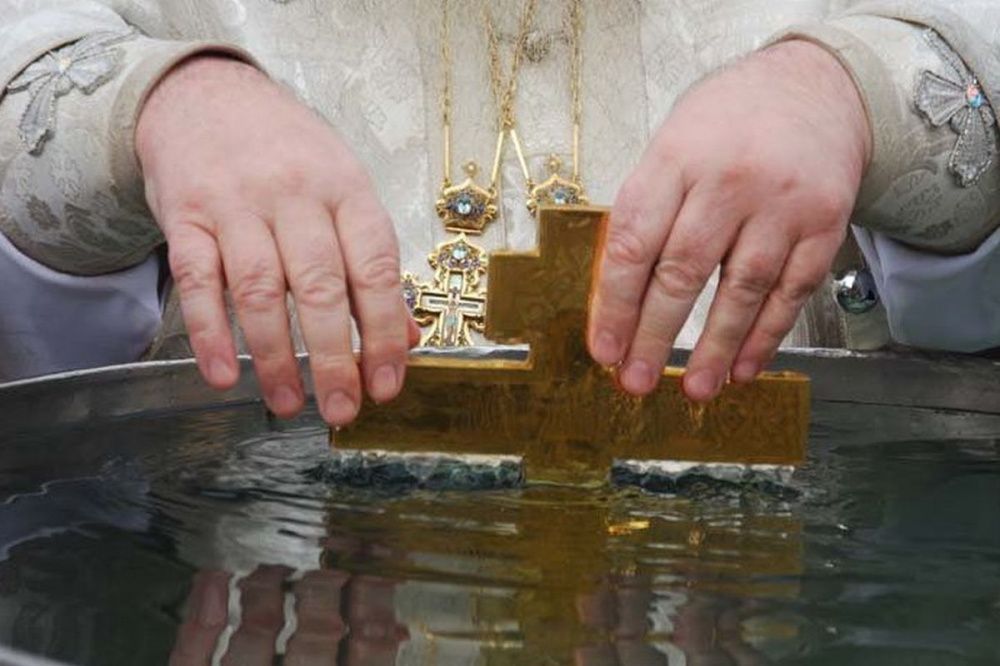 Фото Водоканал проверил качество воды в храмах Нижнего Новгорода накануне Крещения - Новости Живем в Нижнем