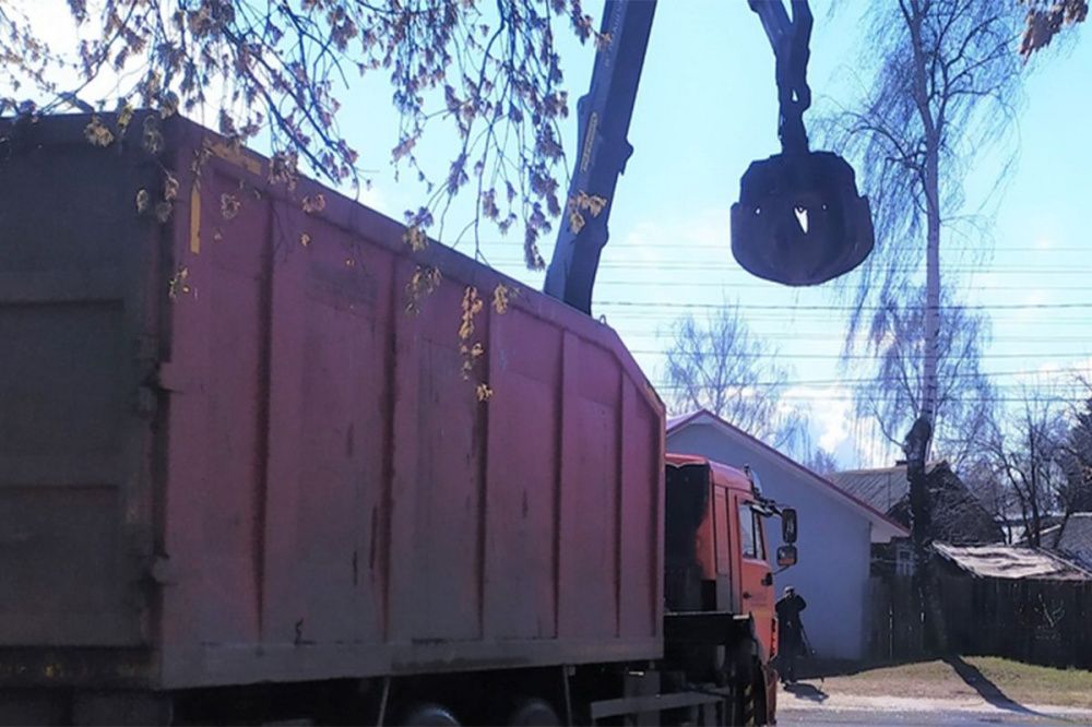 Фото Почти 100 грузовиков мусора вывезли с улиц Нижнего Новгорода после Дня города - Новости Живем в Нижнем