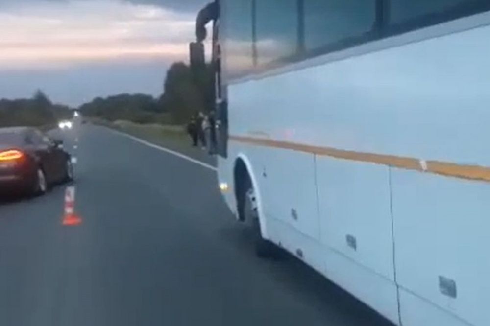 Колесо взорвалось у пассажирского автобуса на пути из Городца в Нижний Новгород