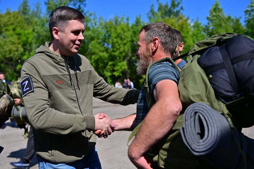 Более 100 добровольцев отправились на боевое слаживание из Нижегородской области
