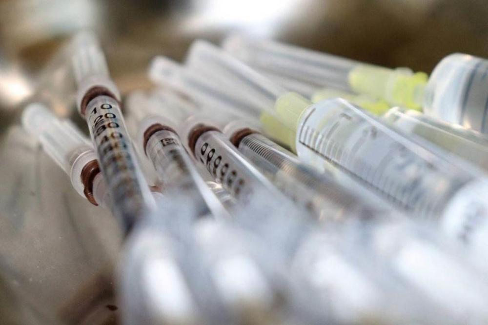 Штрафовать за отказ от вакцинации предложили в России