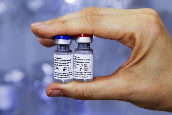 Фото 19,5 тысяч доз вакцины «Спутник V» поступило в Нижегородскую область - Новости Живем в Нижнем