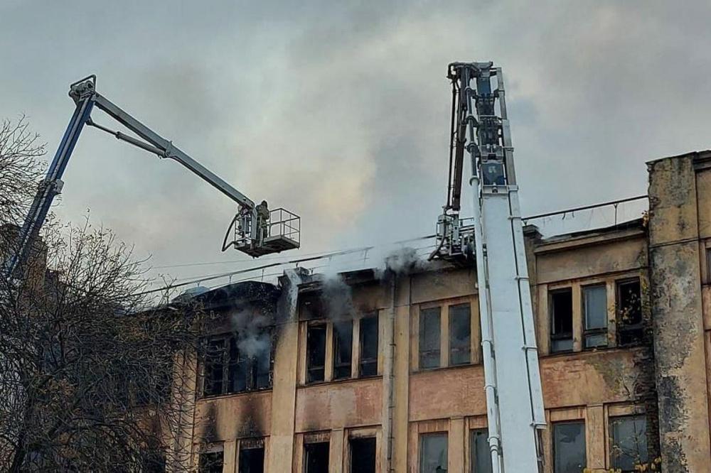 Пожар в ДК имени Ленина в Нижнем Новгороде ликвидирован