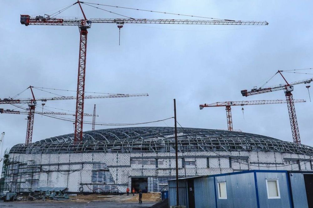 Фото Металлические конструкции нового Ледового дворца в Нижнем Новгороде готовы на 80% - Новости Живем в Нижнем