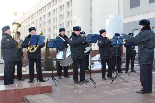 Сотрудники МВД поздравят нижегородцев