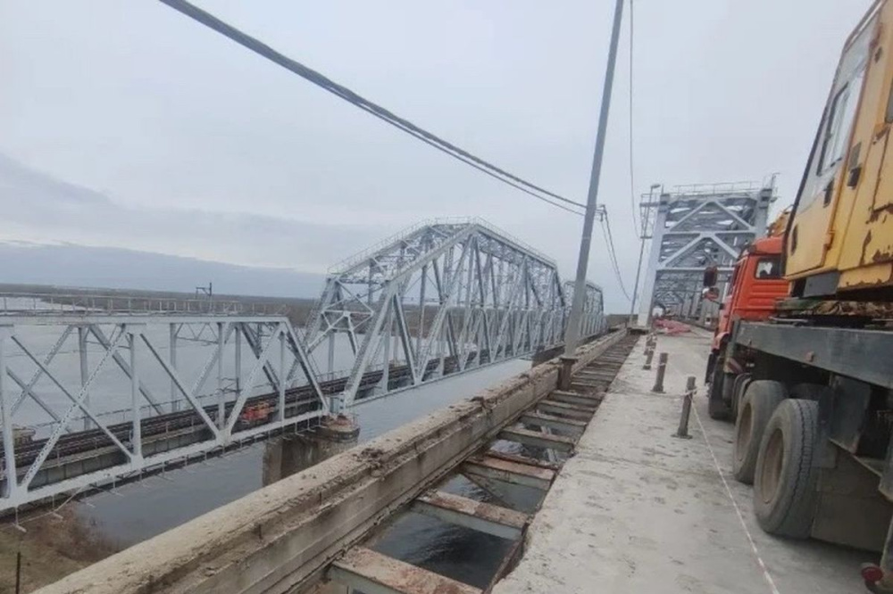 Ограничения для большегрузов введут на Борском мосту с 27 апреля