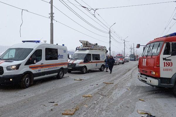 Момент взрыва здания на Мещерском бульваре в Нижнем Новгороде попал в камеру видеонаблюдения