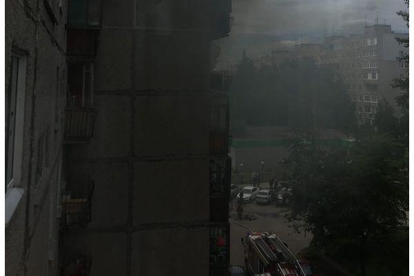 Многоэтажка загорелась на улице Фруктовая в Нижнем Новгороде 1 июня
