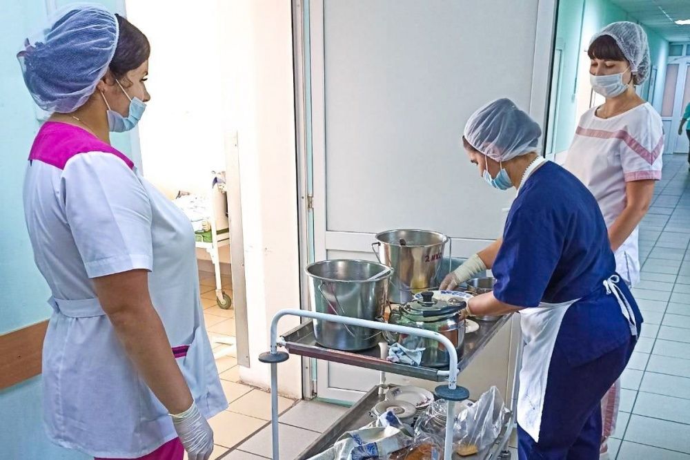 Фото Нижегородская больница №39 усилила контроль за качеством питания после инцидента с опарышами - Новости Живем в Нижнем