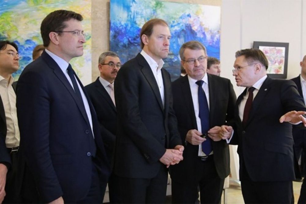 Глава Минпромторга РФ Денис Мантуров прибыл с визитом в Саров