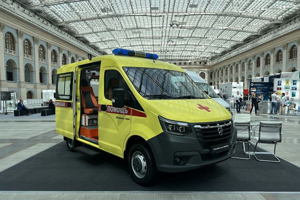Автомобиль скорой помощи «Соболь NN» представили на форуме в Москве