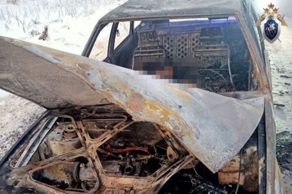 СК выясняет обстоятельства гибели мужчины в автомобиле в Нижегородской области