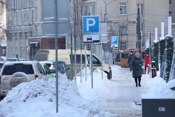 В 2021 году в Нижнем Новгороде открытые парковки будут бесплатными