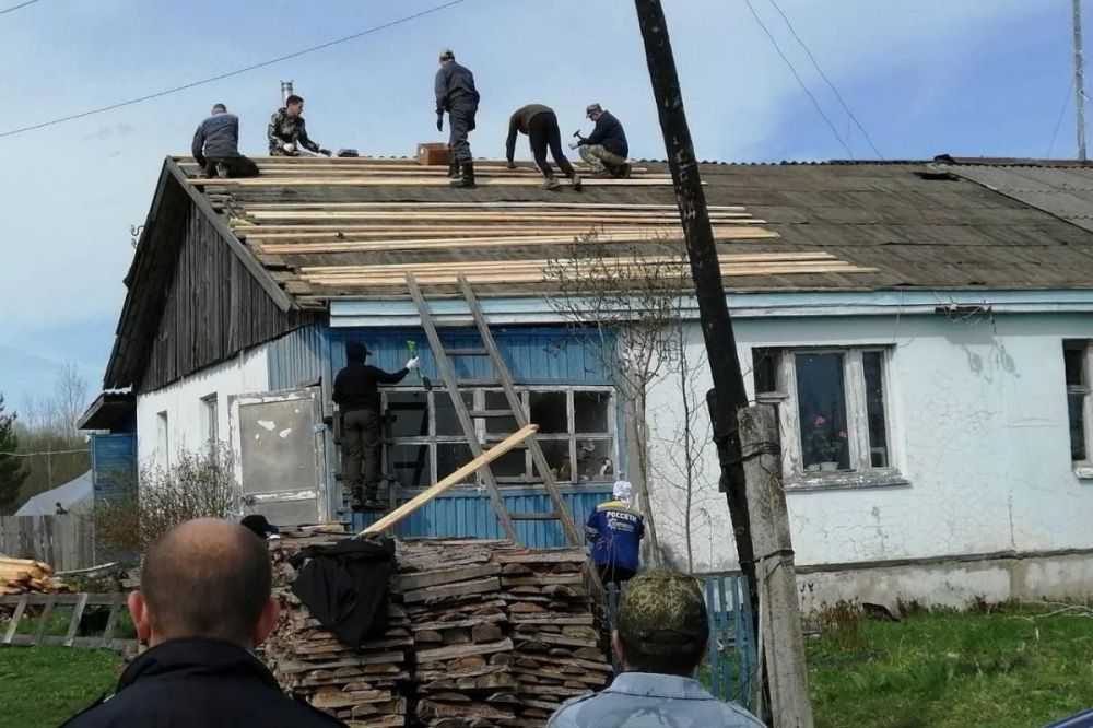 Жители Варнавина отремонтировали дом погибшего в зоне СВО земляка