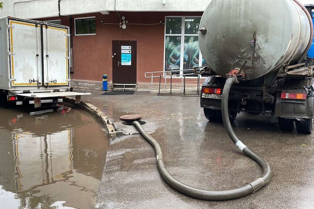 Более 4,6 тысячи кубометров дождевой воды откачали с нижегородских улиц после ливня