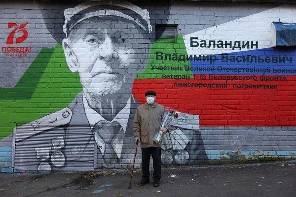 Граффити с ветераном появилось на улице Ильинской в Нижнем Новгороде